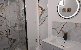 Havre de Paix - Maisonnette Charmante avec Extérieur Privé
